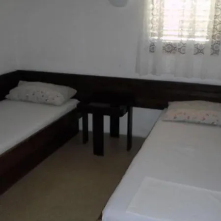 Miki Rogoznica * Rogoznica (Sibenik-Knin)