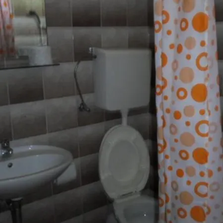 Miki Rogoznica Apartman Podglavica